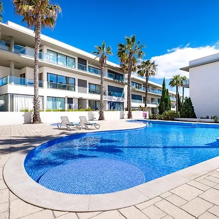 1min!&pool - Private Parking, Ac&wifi Apartment *