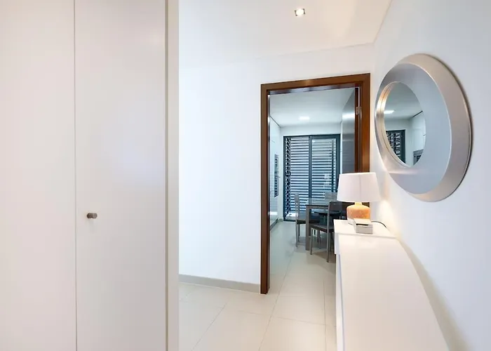 1min! & Pool - Private Parking, Ac & Wifi アパート クアルテイラ