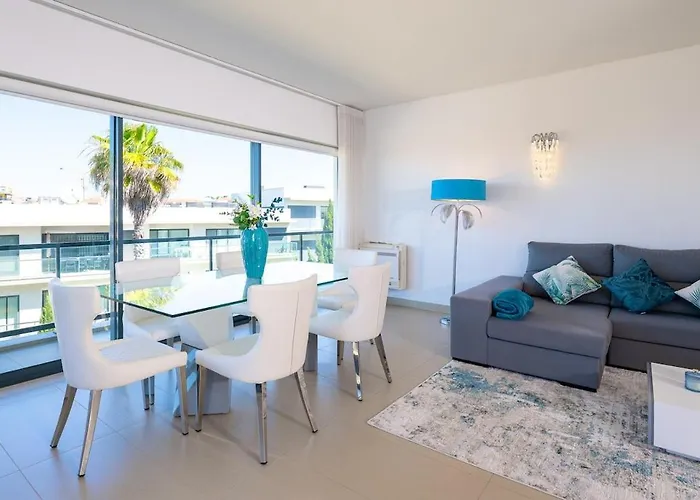 Lejlighed 1min! & Pool - Private Parking, Ac & Wifi Quarteira