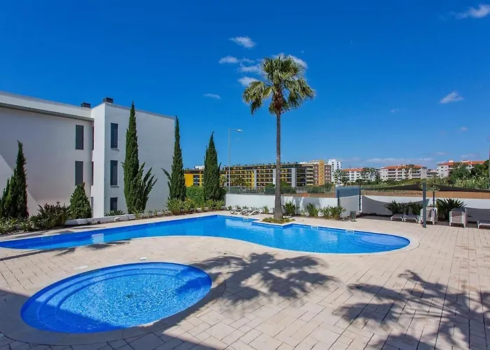 1min! & Pool - Private Parking, Ac & Wifi Lejlighed