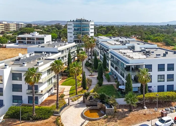 1min! & Pool - Private Parking, Ac & Wifi *