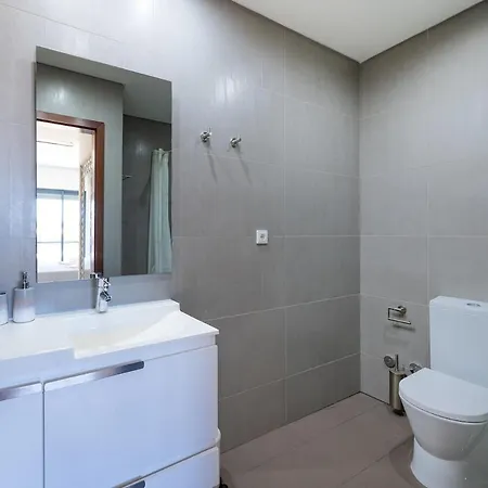 1min! & Pool - Private Parking, Ac & Wifi *