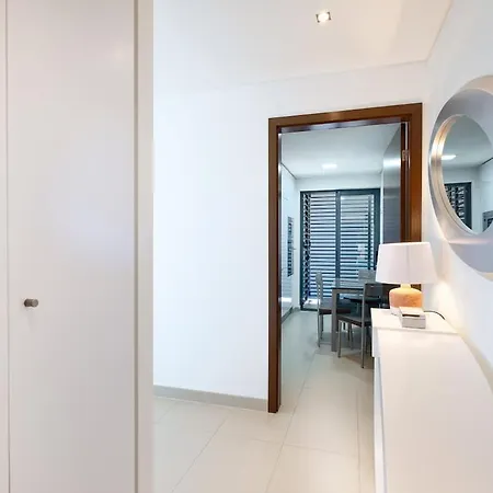 1min! & Pool - Private Parking, Ac & Wifi Appartamento Quarteira